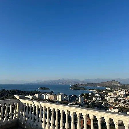 White Vintage Penzion Sarandë